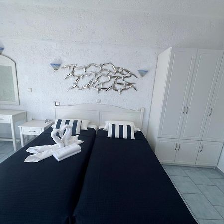 Marinas Studios Livadia  객실 사진