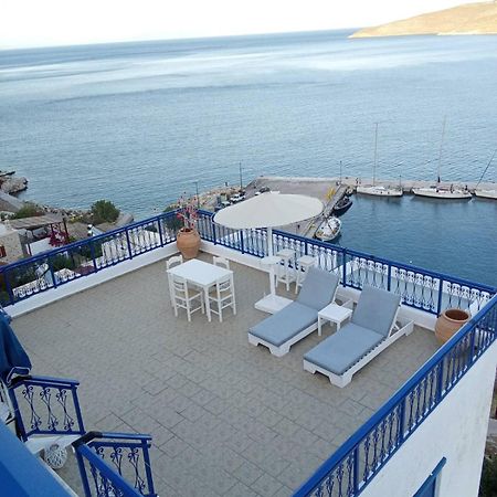 Marinas Studios Livadia  외부 사진
