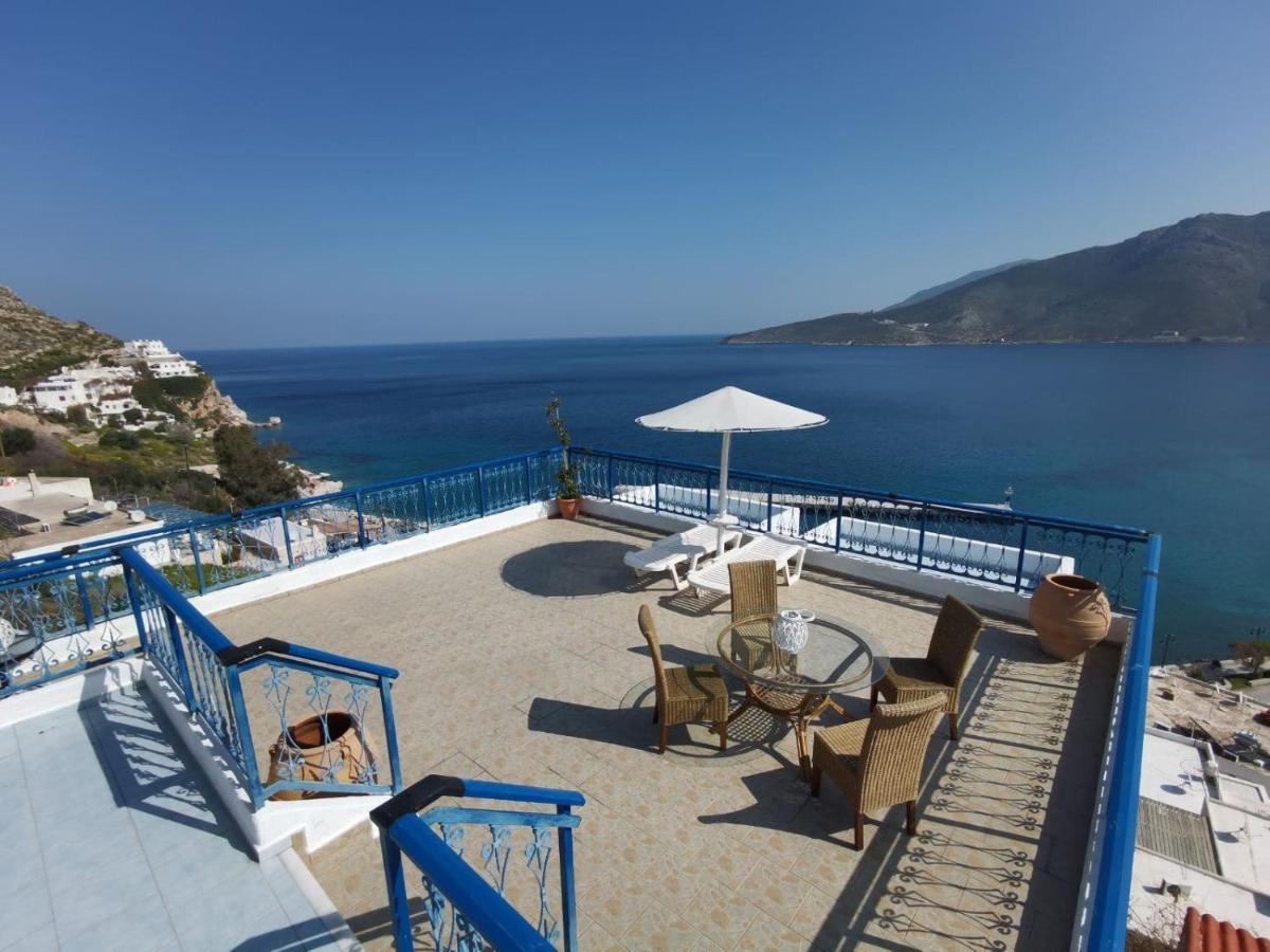 Marinas Studios Livadia  외부 사진