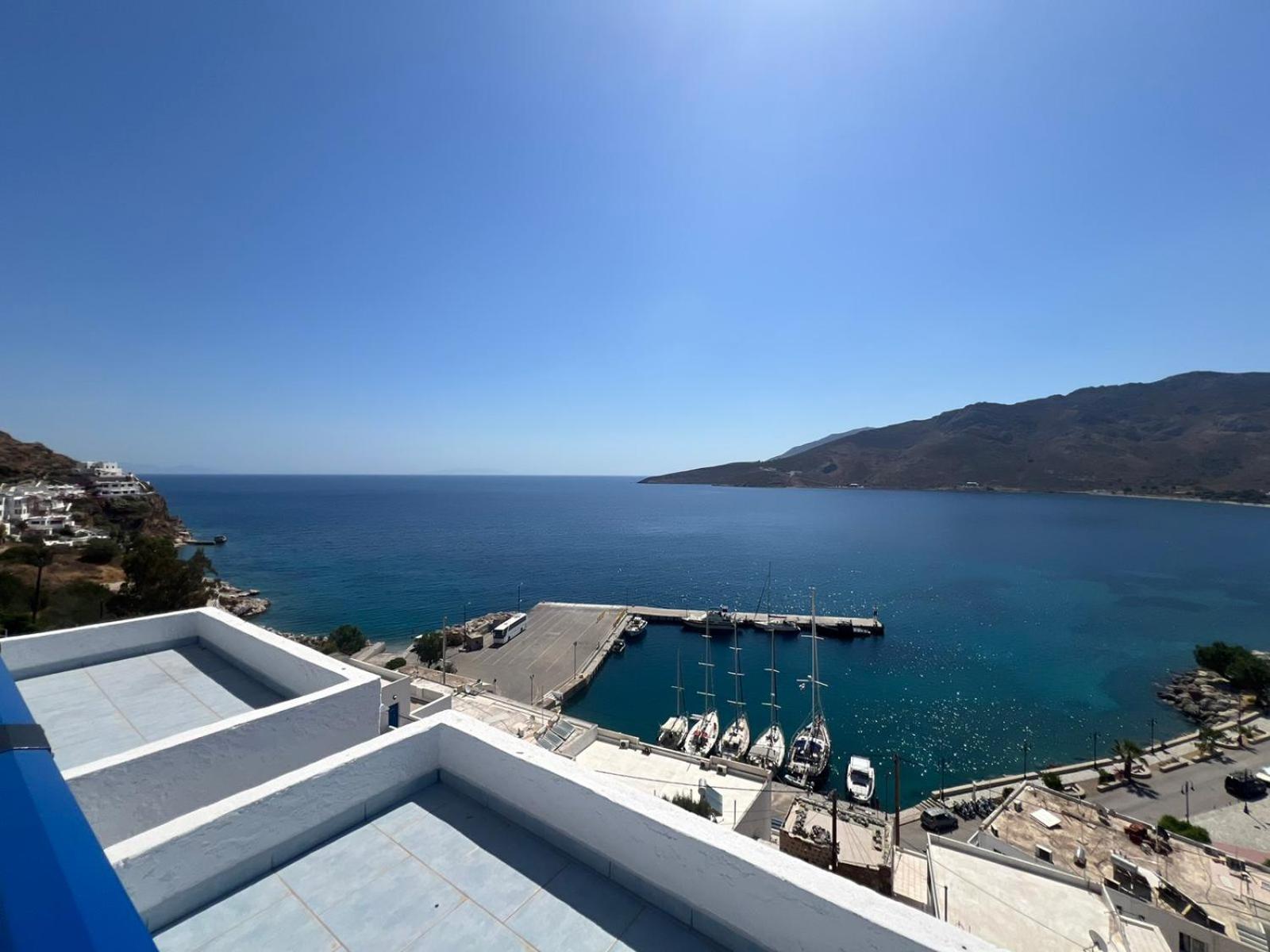 Marinas Studios Livadia  객실 사진