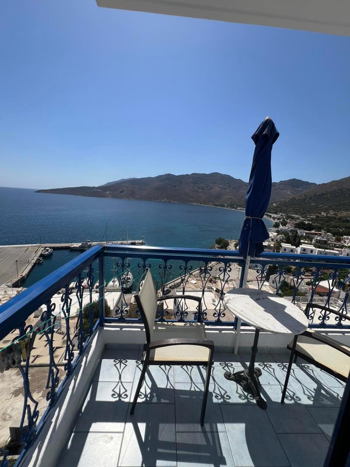 Marinas Studios Livadia  외부 사진