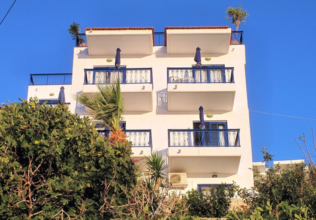 Marinas Studios Livadia  외부 사진